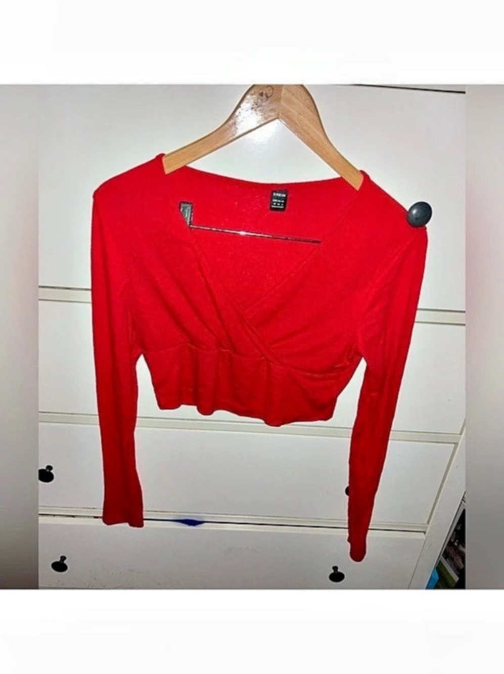 SHEIN Red Long Sleeve Crop Top